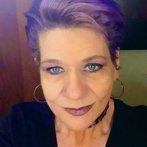 Meet your Posher, Vicki